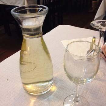 O Caraças - TWO EUROS - Portuguese Near Me - Porto, 13 O Caraças - TWO EUROS - Portuguese Near Me - Porto, 13