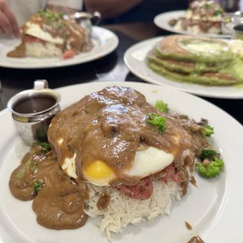 Bea Bea's - Loco moco with corn beef hash, add broccoli, add mushrooms with a side of a special hot sauce! - Coffee & Tea Near Me - Burbank, California Bea Bea's - Loco moco with corn beef hash, add broccoli, add mushrooms with a side of a special hot sauce! - Coffee & Tea Near Me - Burbank, California