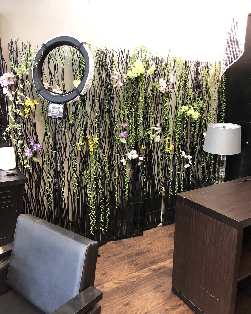 CP FREDRICKS HAIR DESIGNS AND WELLNESS CENTER 106 East Fort King St