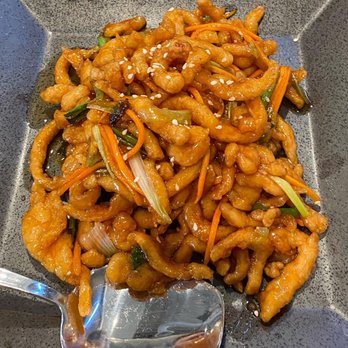 Bao Gogo - M19. Golden Mountain Chicken - Szechuan Near Me - Alpharetta, Georgia