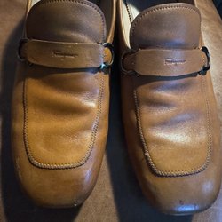 Sal's Shoe Repair - Horrible shoe shine, actually damaged them