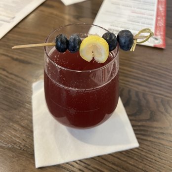 Another Broken Egg Cafe - Lemon Blueberry Mimosa - Cafes Near Me - Lake Mary, Florida