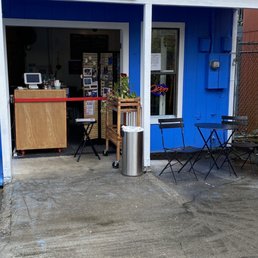 Outside/Ordering Area/Seating Area Outside/Ordering Area/Seating Area