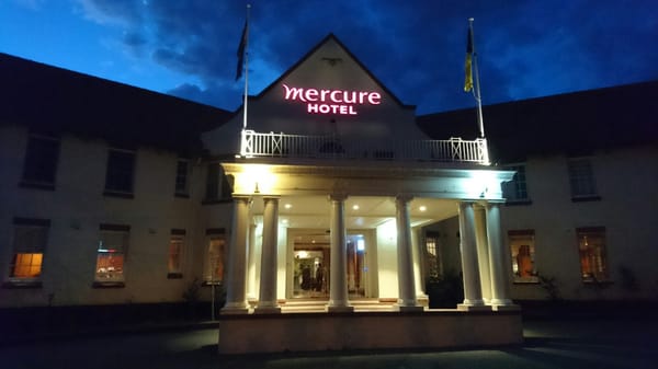 Mercure Canberra by null