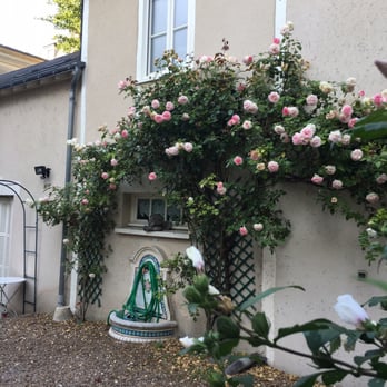 Hôtel du Manoir - Courtyard - Hotels Near Me - Tours, 37 Hôtel du Manoir - Courtyard - Hotels Near Me - Tours, 37