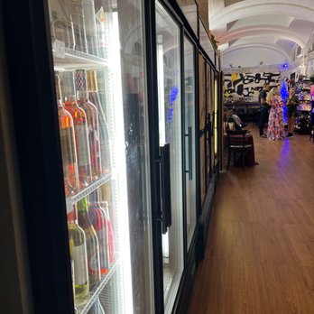 Epicurean Fine Wines - Grocery Near Me - Miami, Florida