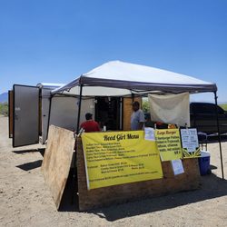 Reed Girl Food Sales - Wide Angle