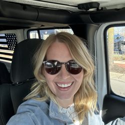 Bombshell Beauty Bar Centerville