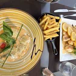 Il Piccolino - Both plates. The lemon chicken came with French fries.