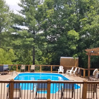 White Wing Lodge - Outdoor pool - Hotels Near Me - Branson, Missouri White Wing Lodge - Outdoor pool - Hotels Near Me - Branson, Missouri