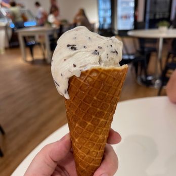 Sara's Artisan Gelato - Ice cream - Gelato Near Me - Green Bay, Wisconsin Sara's Artisan Gelato - Ice cream - Gelato Near Me - Green Bay, Wisconsin