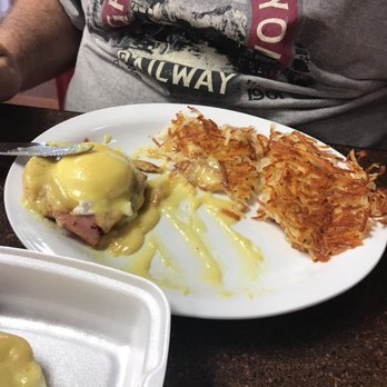 Abby's Cafe Yucaipa - Hubby's Eggs Benedict - Cafes Near Me - Yucaipa, California