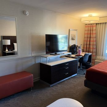 Ayres Hotel Orange - Room - Hotels Near Me - Orange, California Ayres Hotel Orange - Room - Hotels Near Me - Orange, California