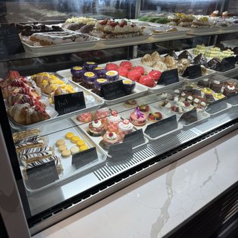 Cafe de Paris - Cafes Near Me - Apple Valley, Minnesota