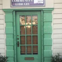 Dania Beach Community Library - Entrance