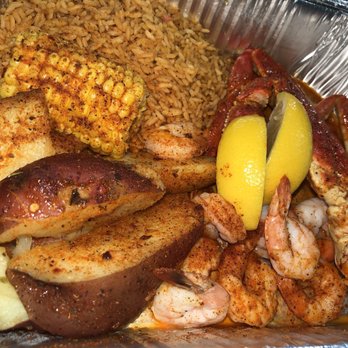 Freddy's Crab House - Crab and shrimp combo - Seafood Near Me - Chicago, Illinois