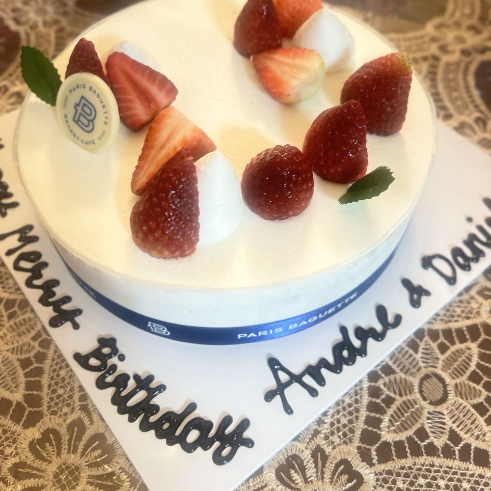 Paris Baguette - Strawberry soft Cream Cake - Cafes Near Me - Chula Vista, California Paris Baguette - Strawberry soft Cream Cake - Cafes Near Me - Chula Vista, California