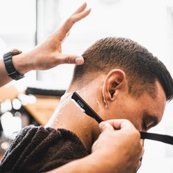Nic Grooming Barber Shop Pine St - Sharp lines and clean finishes