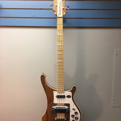 Music Room Guitars