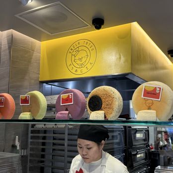 Uncle Tetsu - Interior - Desserts Near Me - Los Angeles, California Uncle Tetsu - Interior - Desserts Near Me - Los Angeles, California