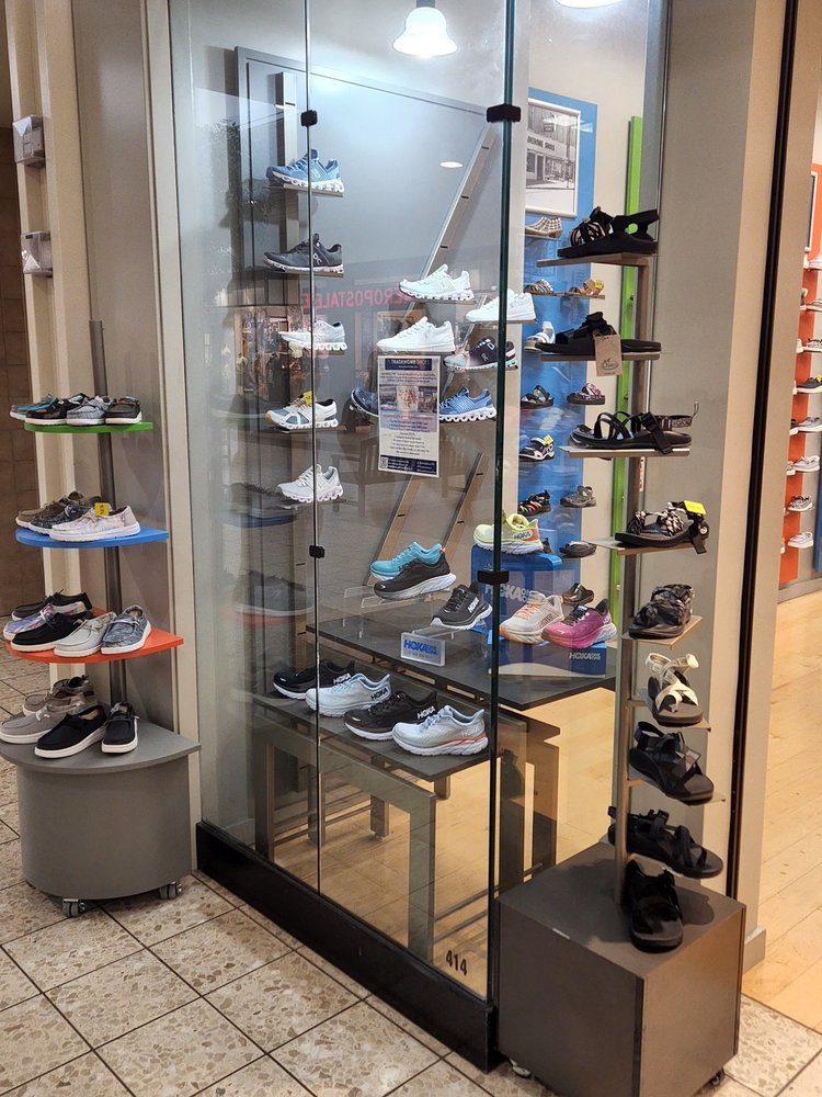 TRADEHOME SHOE STORES Updated September 2024 4800 Golf Rd, Eau