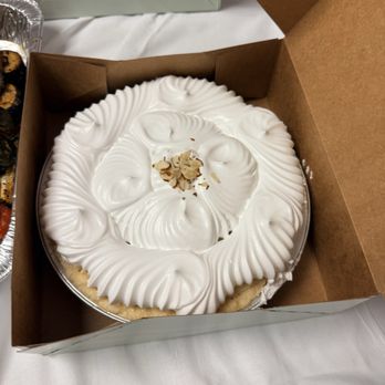 Nation's Giant Hamburgers - Banana creme pie - Burgers Near Me - Castro Valley, California