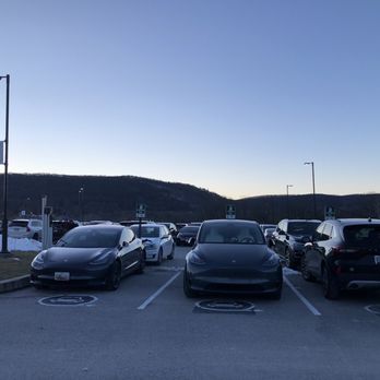 ChargePoint Charge Station - Five parking spaces for four chargers off two stations - EV Charging Stations Near Me - Fairfield, Pennsylvania ChargePoint Charge Station - Five parking spaces for four chargers off two stations - EV Charging Stations Near Me - Fairfield, Pennsylvania