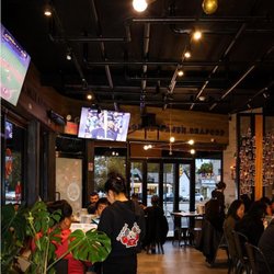 H Crab - Restaurant Interior