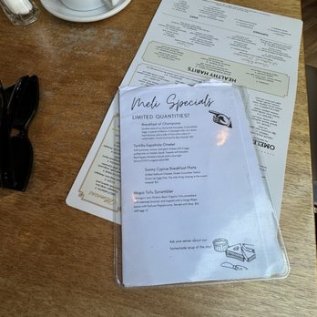 Meli Cafe - New American Near Me - Chicago, Illinois