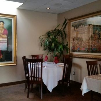 Original Tandoori Kitchen - Decor- warm and comfortable - Indian Near Me - Vancouver, British Columbia Original Tandoori Kitchen - Decor- warm and comfortable - Indian Near Me - Vancouver, British Columbia