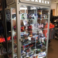 Snowmass Sports - Oakley goggles and sun glasses