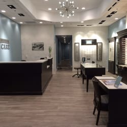 Wauseon Eye Care - Lobby and entrance