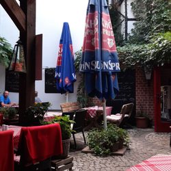Die Tolle Knolle Gastro - Innenhof