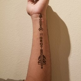 One of the designs she did free hand. Amazing!! One of the designs she did free hand. Amazing!!
