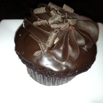 Molly's Cupcakes - Cupcake!!!  Mmmmmmm!!! - Desserts Near Me - Chicago, Illinois