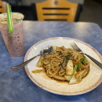 Cafe Bali - Yaki Udon and Red Bean Boba tea - Bubble Tea Near Me - Bloomington, Indiana