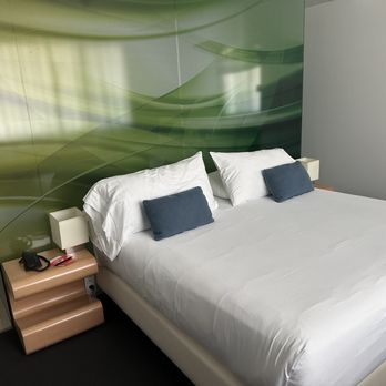 Room Mate Oscar - Double Deluxe - Hotels Near Me - Madrid, M Room Mate Oscar - Double Deluxe - Hotels Near Me - Madrid, M