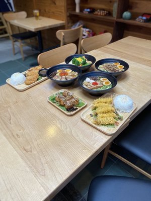 Ramen Yakitori + Bar by null