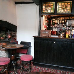 Red Lion - Inside.