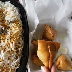 Hyderabad House - Cocktail aloo somosa