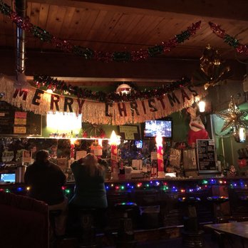 The Standard - a bar decorated for christmas - Dive Bars Near Me - Portland, Oregon The Standard - a bar decorated for christmas - Dive Bars Near Me - Portland, Oregon