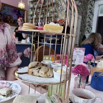 Lexington Tea & Brie - Afternoon tea - Tea Rooms Near Me - Lexington, Kentucky Lexington Tea & Brie - Afternoon tea - Tea Rooms Near Me - Lexington, Kentucky