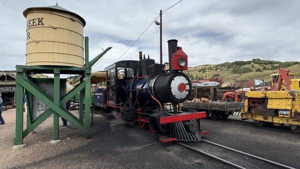 Cripple Creek and Victor Narrow Gauge Railroad by null