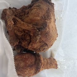Shugs Comfort Food - Baby Jay's Fried Chicken and 2 Sides Dinner