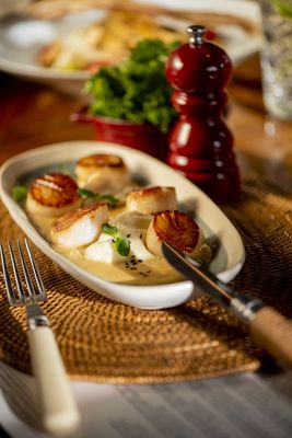 Le Rouge Restaurant & Après-Ski by null