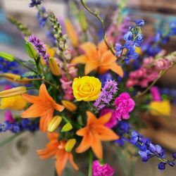 Main Street Floral Company - Bright and vibrant