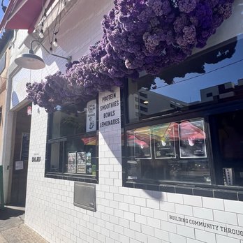 Drink Thicc - Outside - Juice Bars & Smoothies Near Me - Oakland, California
