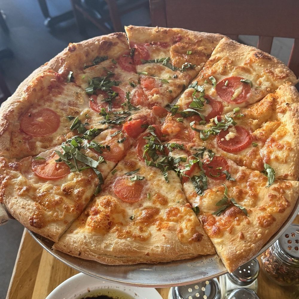 Fabrocini's Italian Kitchen - Margarita Pizza - Italian Near Me - Tarzana, California Fabrocini's Italian Kitchen - Margarita Pizza - Italian Near Me - Tarzana, California