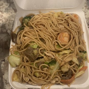 Canton Dragon - Combo Lo Mein - Chinese Near Me - Phoenix, Arizona Canton Dragon - Combo Lo Mein - Chinese Near Me - Phoenix, Arizona