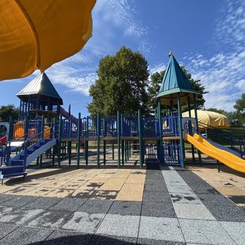 Vlasis Park - Playground - Parks Near Me - Ballwin, Missouri